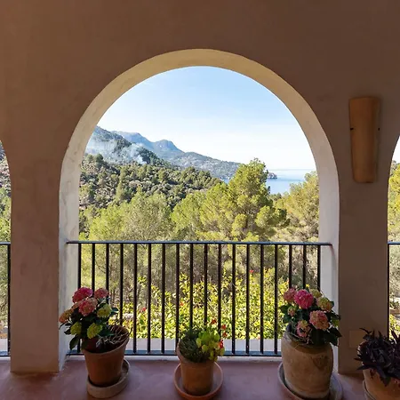 Holiday home Es Carritx Deia